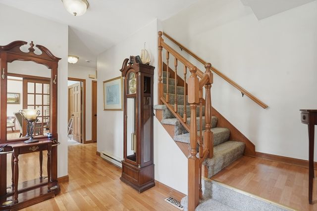 11 Jeffrey Lane, Freetown, MA 02702