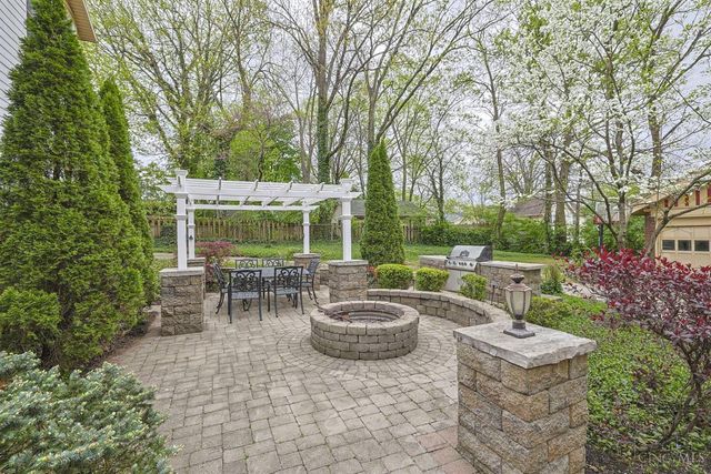 115 E Mills Avenue, Wyoming, OH 45215