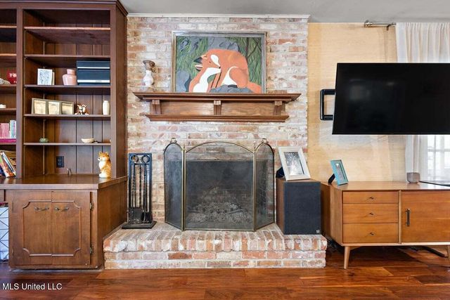 1423 NE Roxbury Place, Jackson, MS 39211