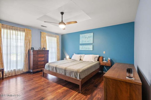 1423 NE Roxbury Place, Jackson, MS 39211