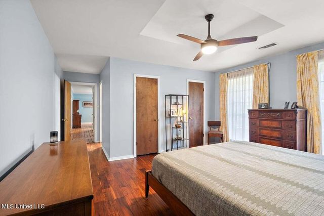 1423 NE Roxbury Place, Jackson, MS 39211