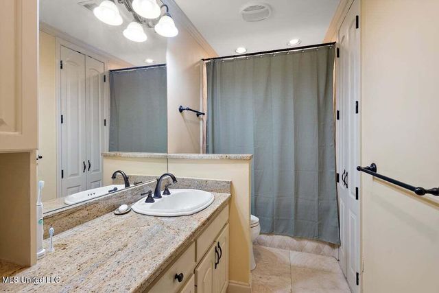 1423 NE Roxbury Place, Jackson, MS 39211