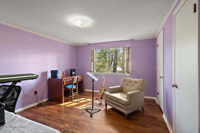 1423 NE Roxbury Place, Jackson, MS 39211