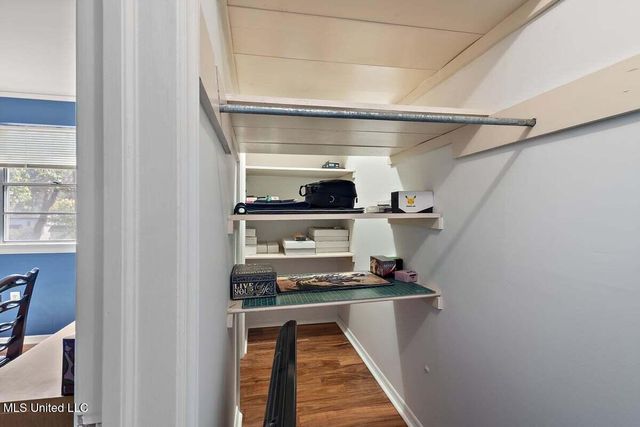 1423 NE Roxbury Place, Jackson, MS 39211