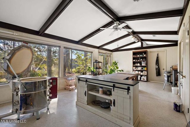 1423 NE Roxbury Place, Jackson, MS 39211