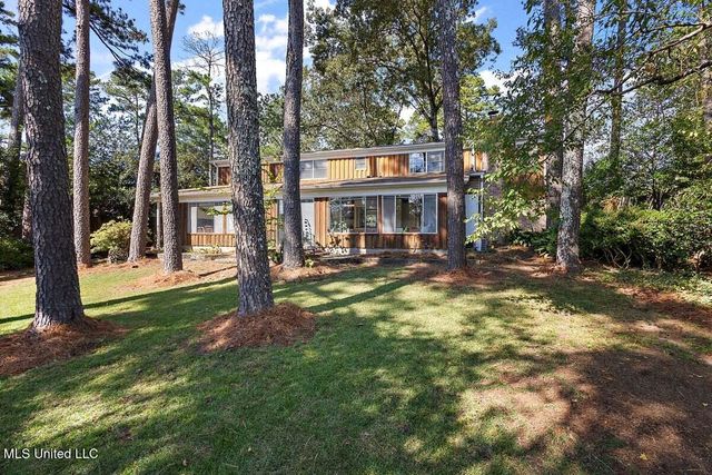 1423 NE Roxbury Place, Jackson, MS 39211