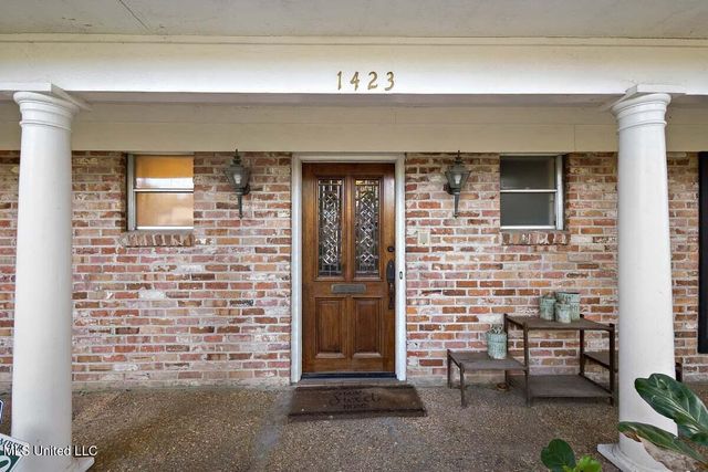 1423 NE Roxbury Place, Jackson, MS 39211