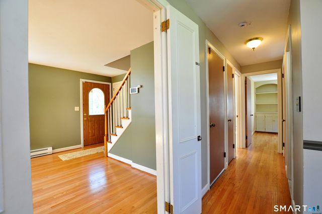 39 Sunnybrook Drive, Avon, CT 06001