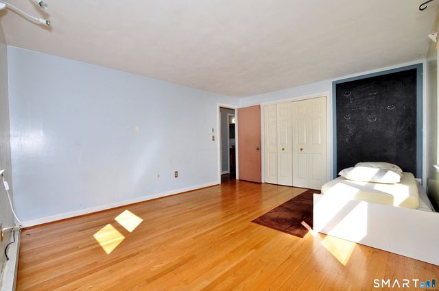 39 Sunnybrook Drive, Avon, CT 06001