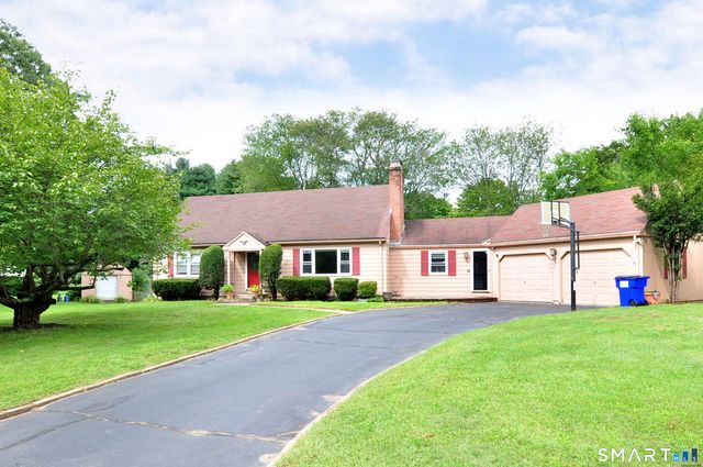 39 Sunnybrook Drive, Avon, CT 06001