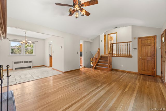 80 N Pine Street, Massapequa, NY 11758