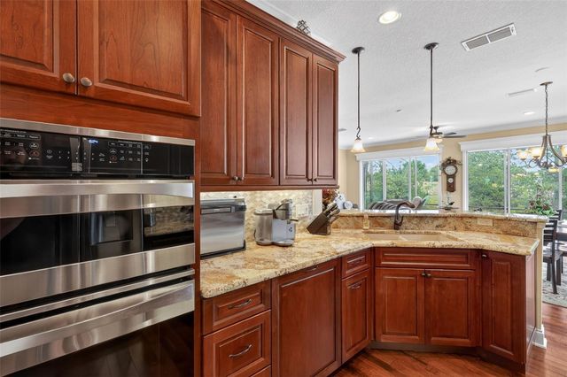 8041 SAINT JAMES WAY, Mount Dora, FL 32757