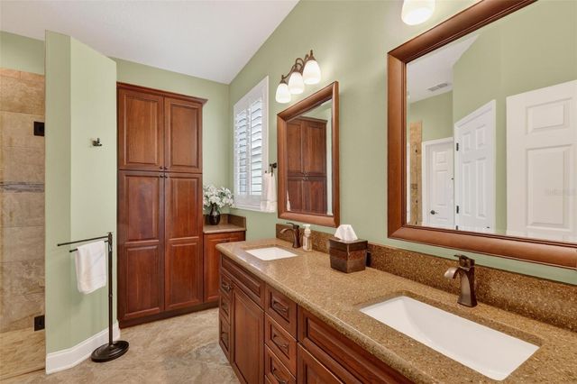 8041 SAINT JAMES WAY, Mount Dora, FL 32757