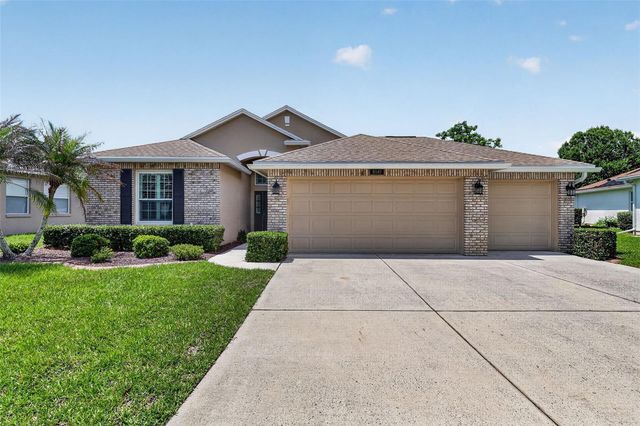 8041 SAINT JAMES WAY, Mount Dora, FL 32757
