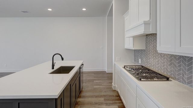 1207 Argon Way, San Antonio, TX 78245