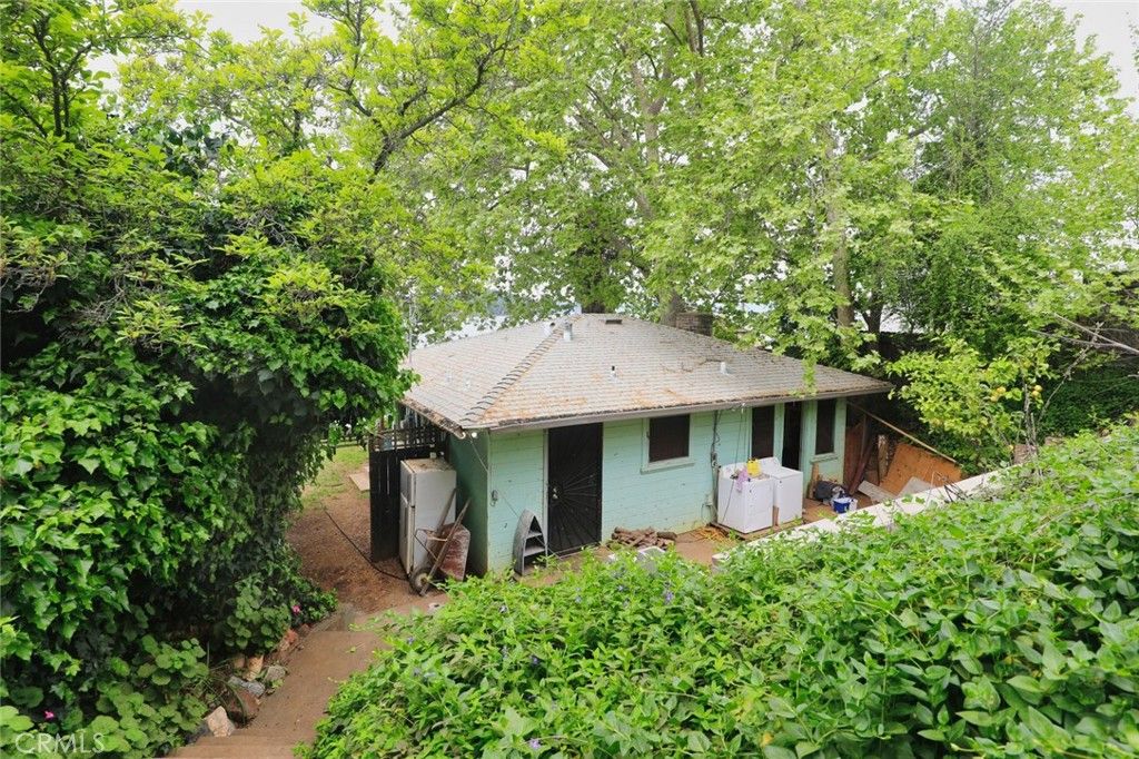 Image 4 of property listing at 9195 Glenhaven, Glenhaven, CA 95443