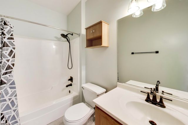 1234 Primrose Lane 2r, Schererville, IN 46375