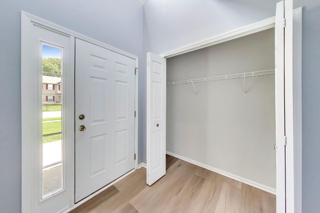 1234 Primrose Lane 2r, Schererville, IN 46375