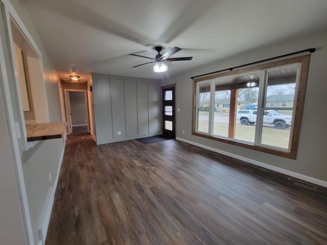 2277 Pioneer Drive, Beloit, WI 53511