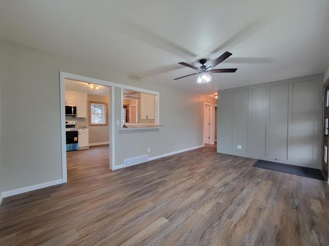 2277 Pioneer Drive, Beloit, WI 53511