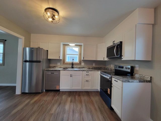 2277 Pioneer Drive, Beloit, WI 53511