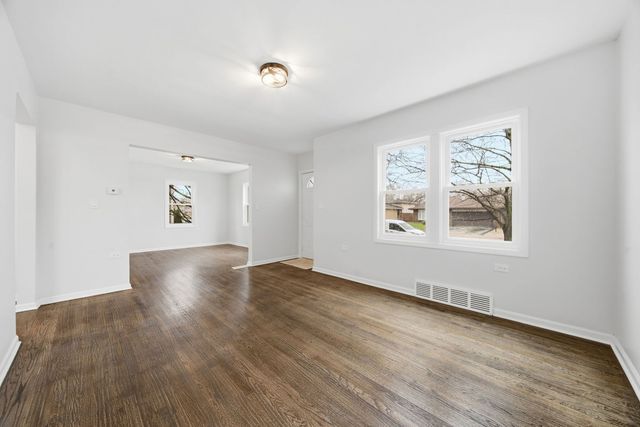 17909 Rose Street, Lansing, IL 60438