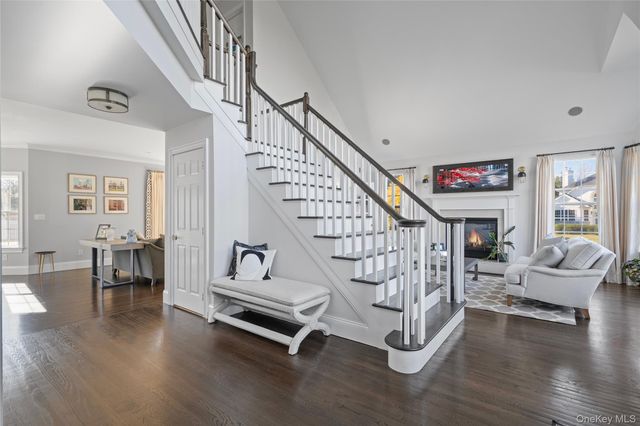 2 Holly Court, Miller Place, NY 11764