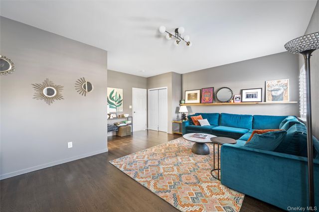 2 Holly Court, Miller Place, NY 11764