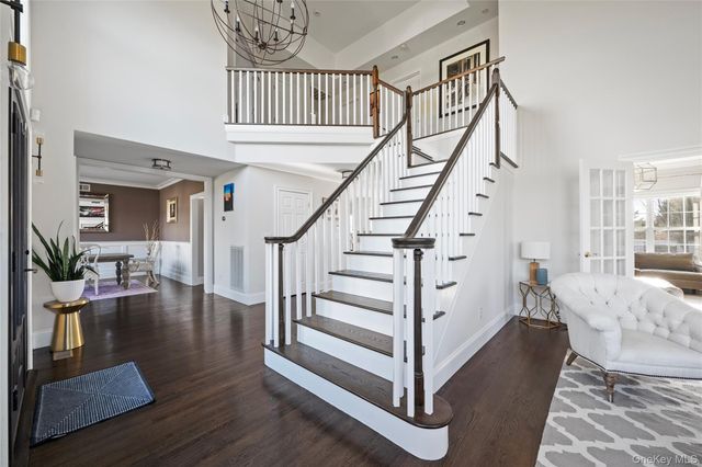 2 Holly Court, Miller Place, NY 11764