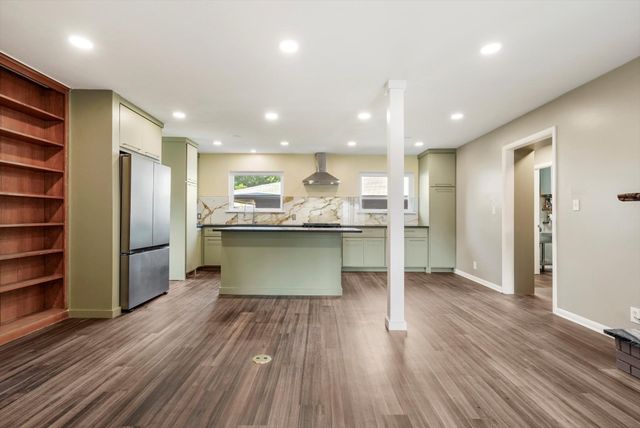 5125 E 27th Place, Tulsa, OK 74114