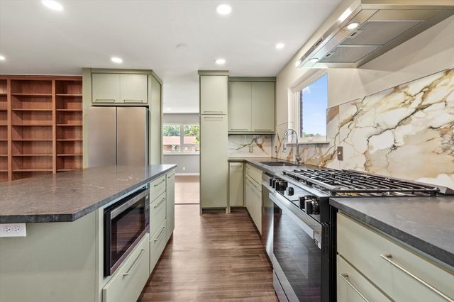 5125 E 27th Place, Tulsa, OK 74114