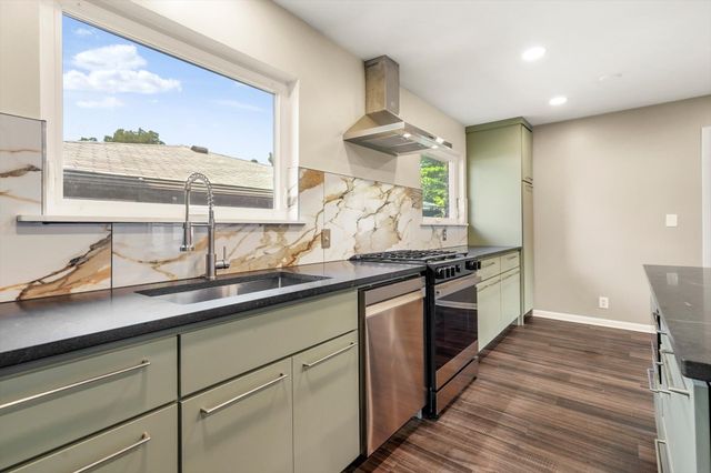 5125 E 27th Place, Tulsa, OK 74114
