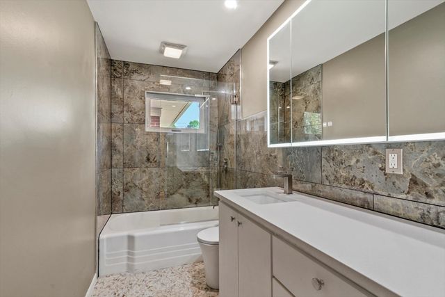 5125 E 27th Place, Tulsa, OK 74114