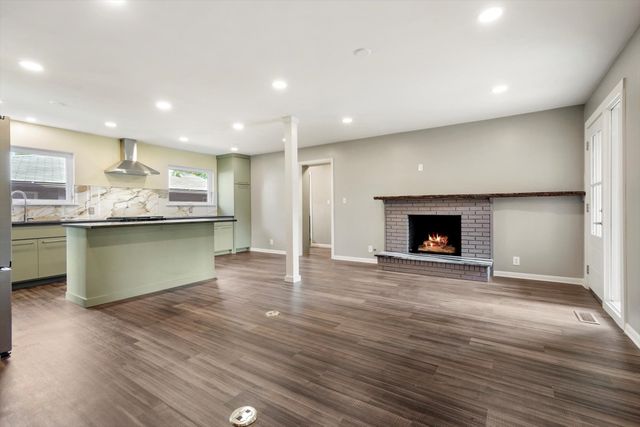 5125 E 27th Place, Tulsa, OK 74114
