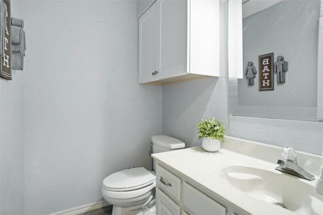 2613 Stone Hollow Drive, Bedford, TX 76021