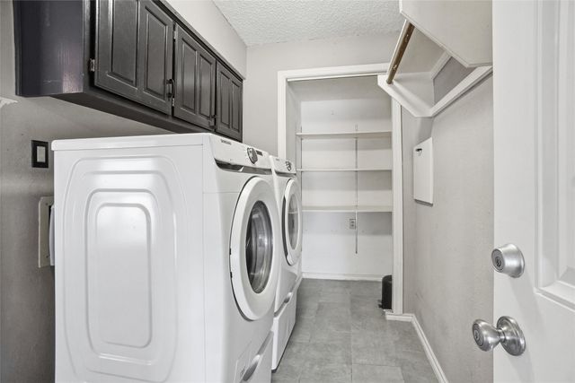 2613 Stone Hollow Drive, Bedford, TX 76021