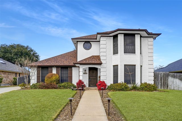 2613 Stone Hollow Drive, Bedford, TX 76021