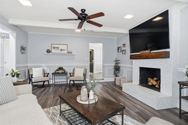 2613 Stone Hollow Drive, Bedford, TX 76021