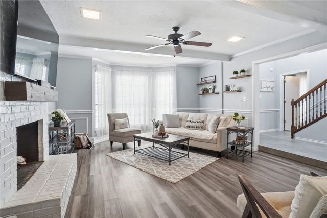 2613 Stone Hollow Drive, Bedford, TX 76021