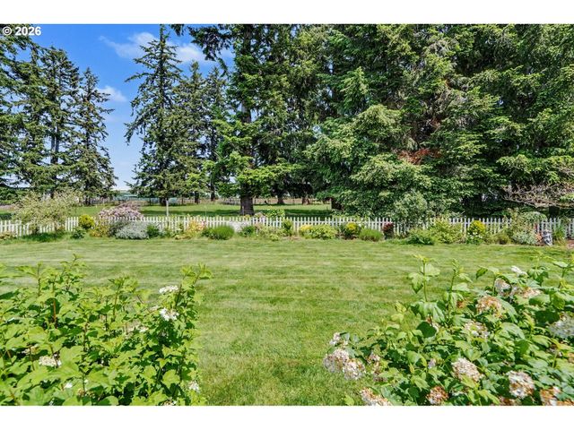 16058 STORMY Dr, Silverton, OR 97381