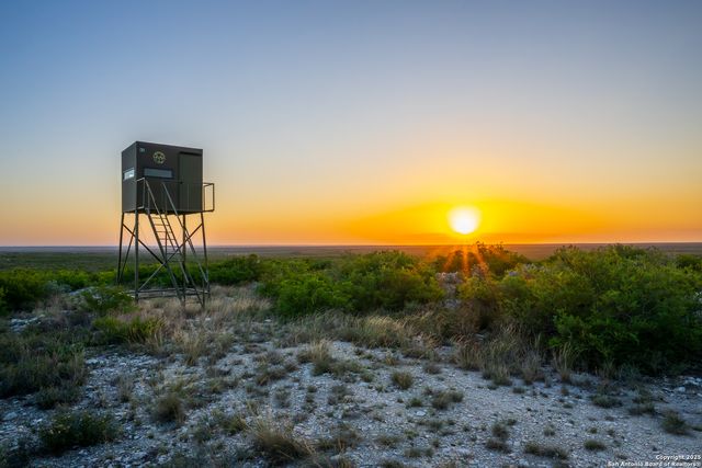 277 us -277, Brackettville, TX 78832