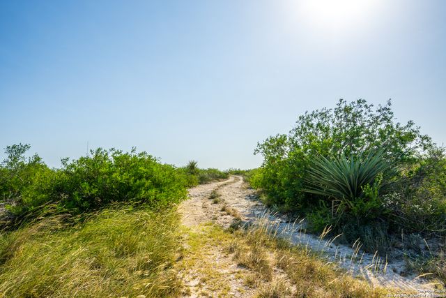 277 us -277, Brackettville, TX 78832