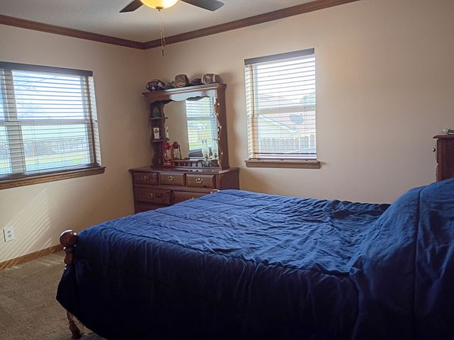 609 S 4th Avenue, Chatsworth, GA 30705