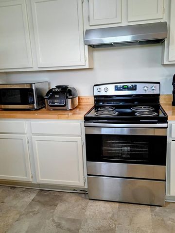 609 S 4th Avenue, Chatsworth, GA 30705