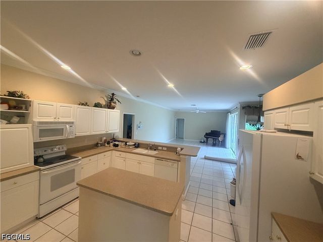 1462 Friendship Walkway, Fort Myers, FL 33901