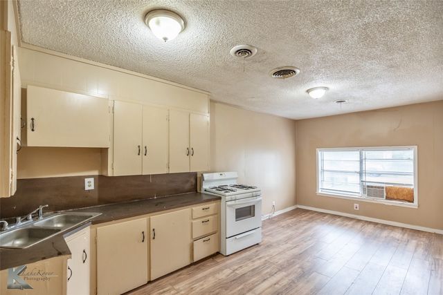 3141 S 4th Street, Abilene, TX 79605