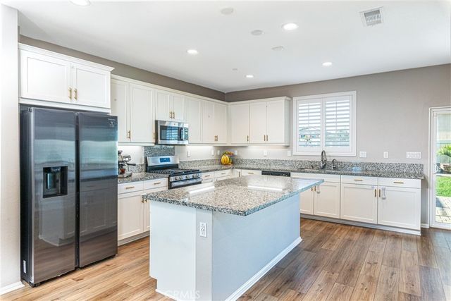 29214 Queen Palm, Lake Elsinore, CA 92530