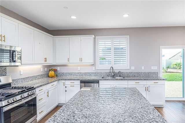 29214 Queen Palm, Lake Elsinore, CA 92530