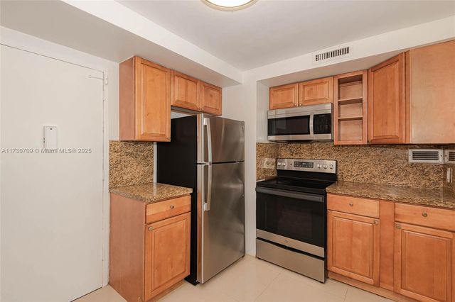 3505 S Ocean Dr 1411, Hollywood, FL 33019