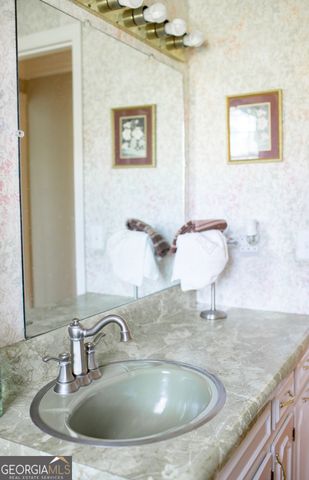 2110 Ware Street, Blackshear, GA 31516